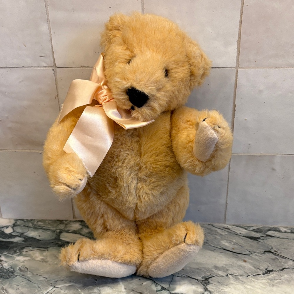 Fluff Vanderbear Tush Tag Teddy Bear